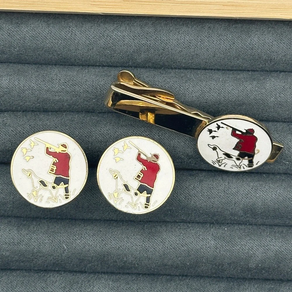 Vintage Swank‎ Gold Tone Enamel Cufflinks Tie Clip Duck Hunting Hunter Dog Birds